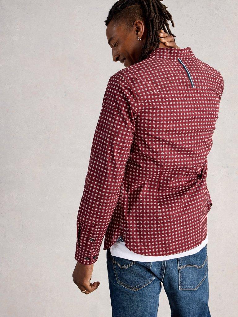 Salcombe Star Geo Print Shirt in PLUM PR - MODEL BACK