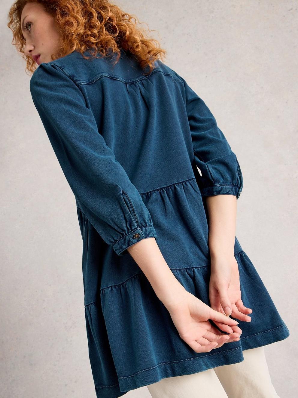 MARTA INDIGO TUNIC in INDIGO BLE - MODEL BACK