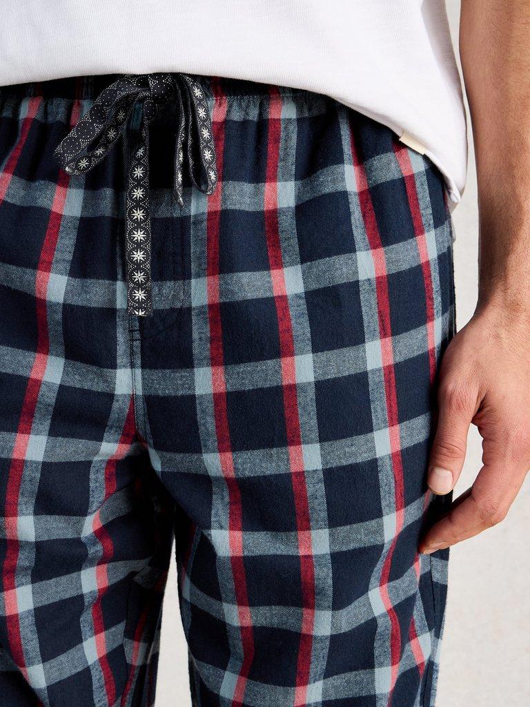 Flannel Moorland PJ Trousers in DARK NAVY - MODEL DETAIL