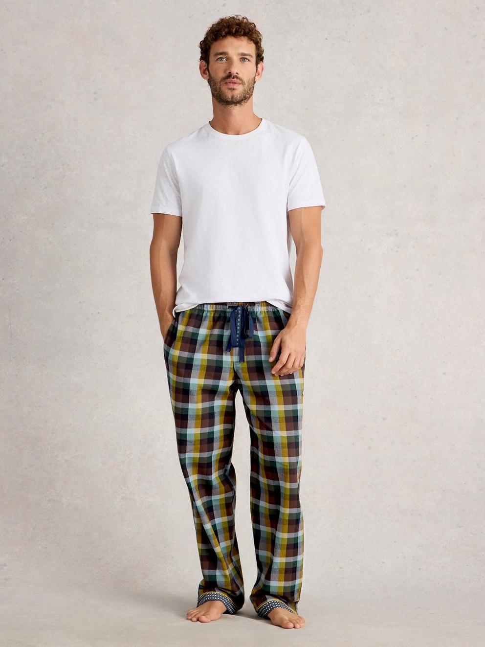 Flannel Moorland PJ Trousers in GREEN MLT - MODEL FRONT