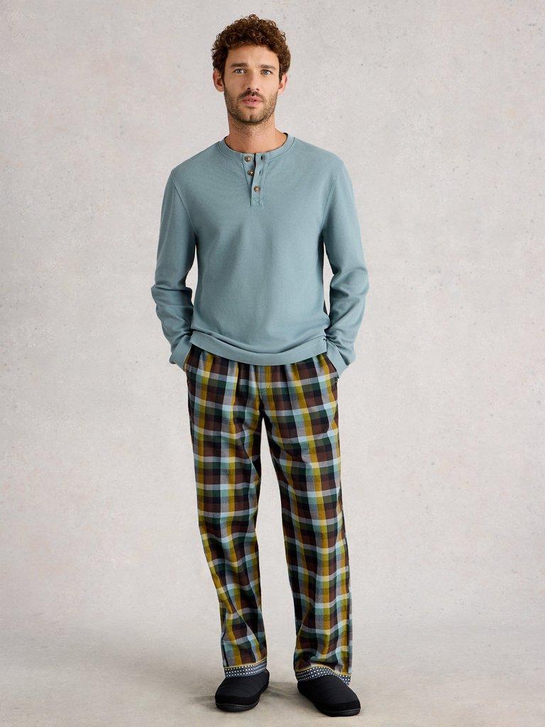 Helston Waffle Henley in LGT BLUE - MODEL FRONT