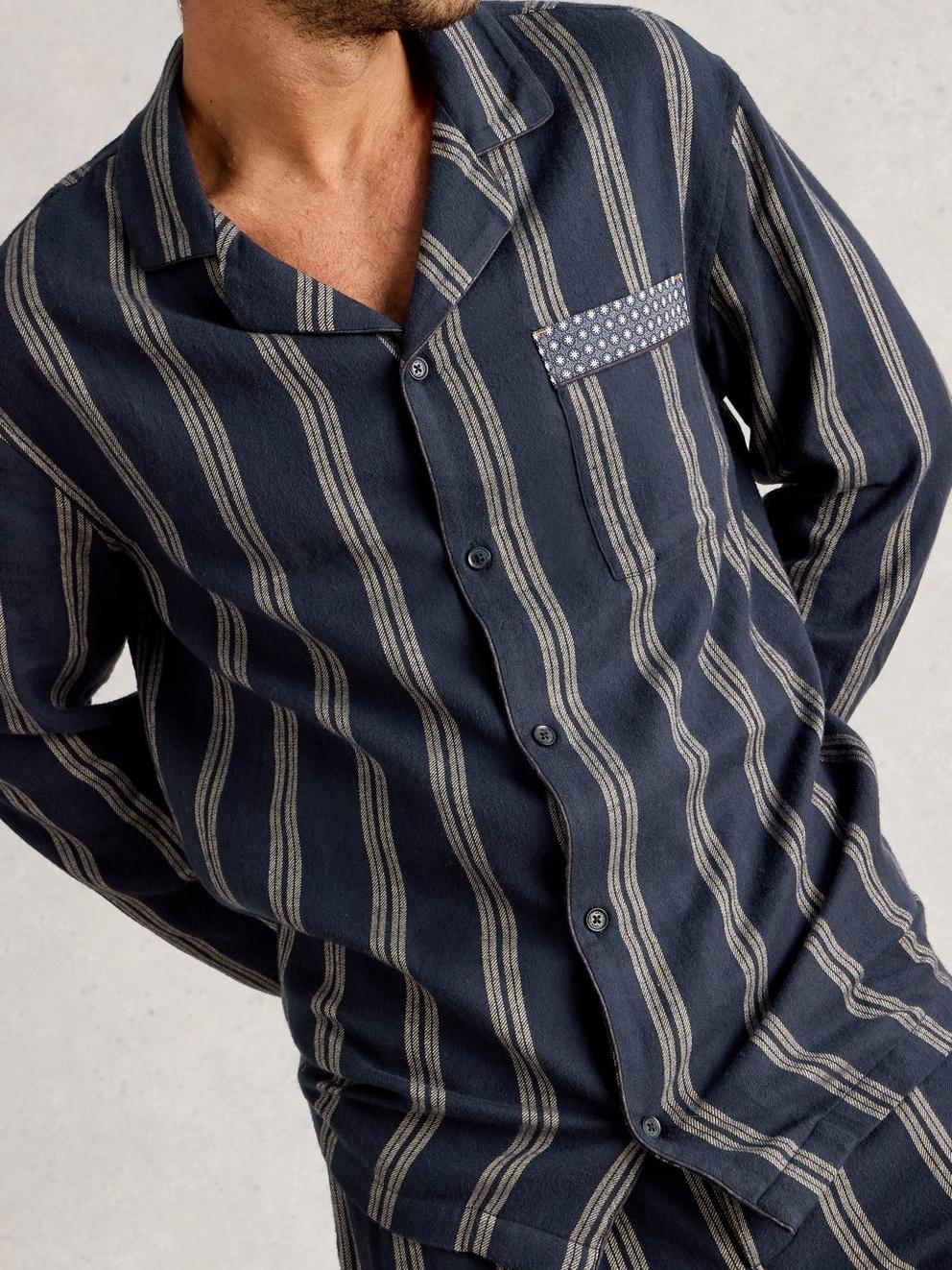 Moorland Flannel PJ Top in NAVY MULTI - MODEL DETAIL