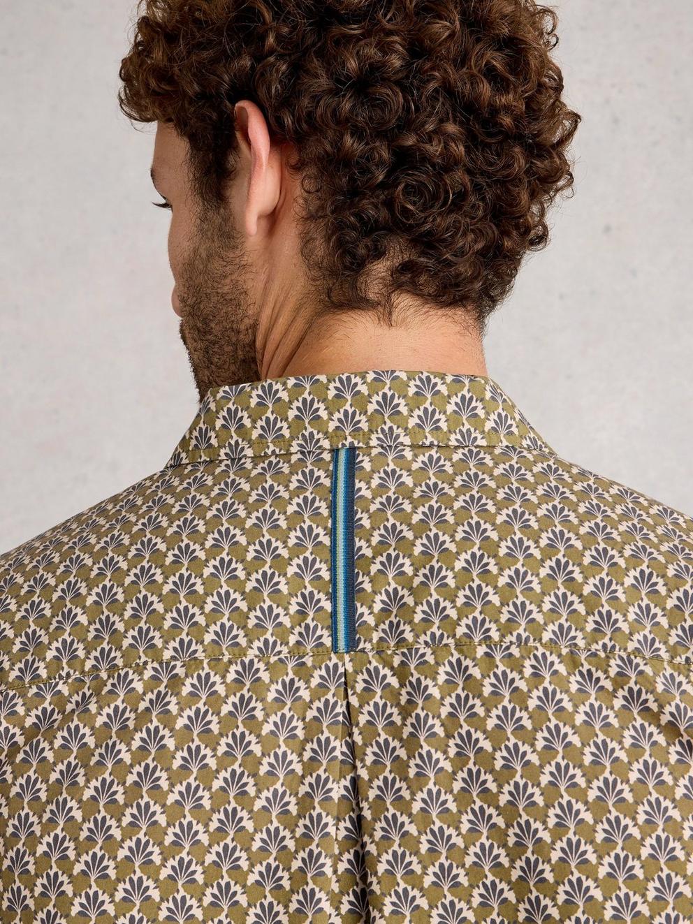 Finsbury Fan Geo Print Shirt in GREEN PR - MODEL DETAIL