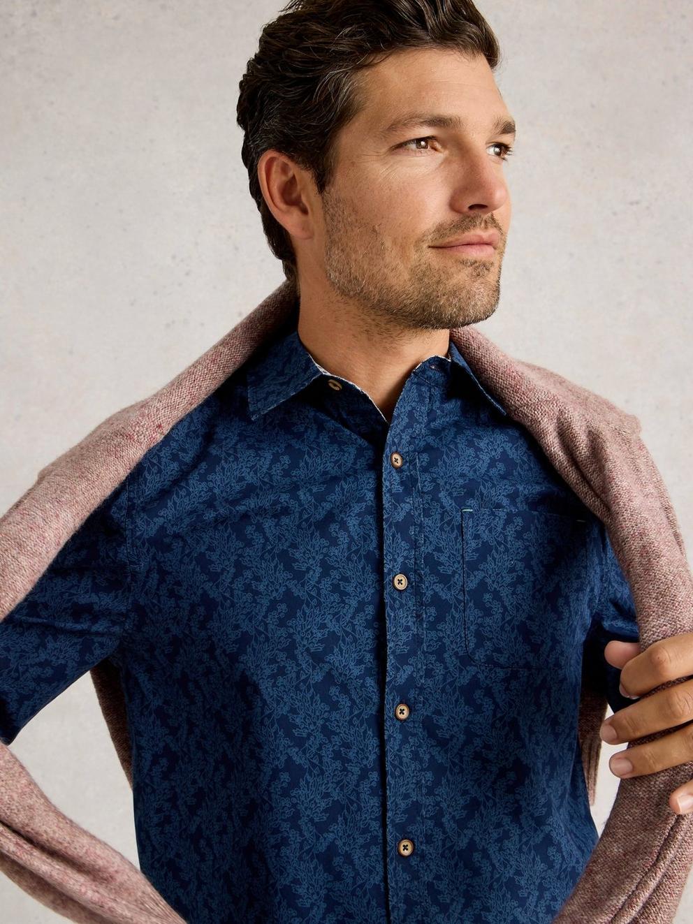 Finsbury Vine Print Shirt in NAVY PR - MODEL DETAIL