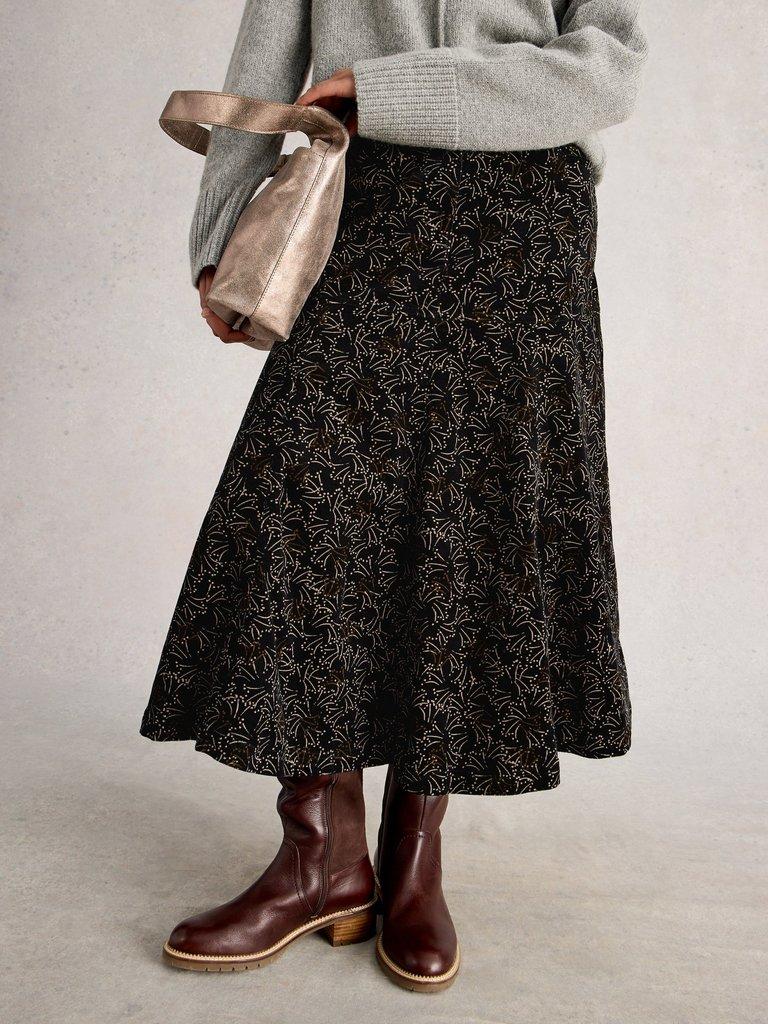 Quinn Cord Midi Skirt in BLK PR - MODEL DETAIL