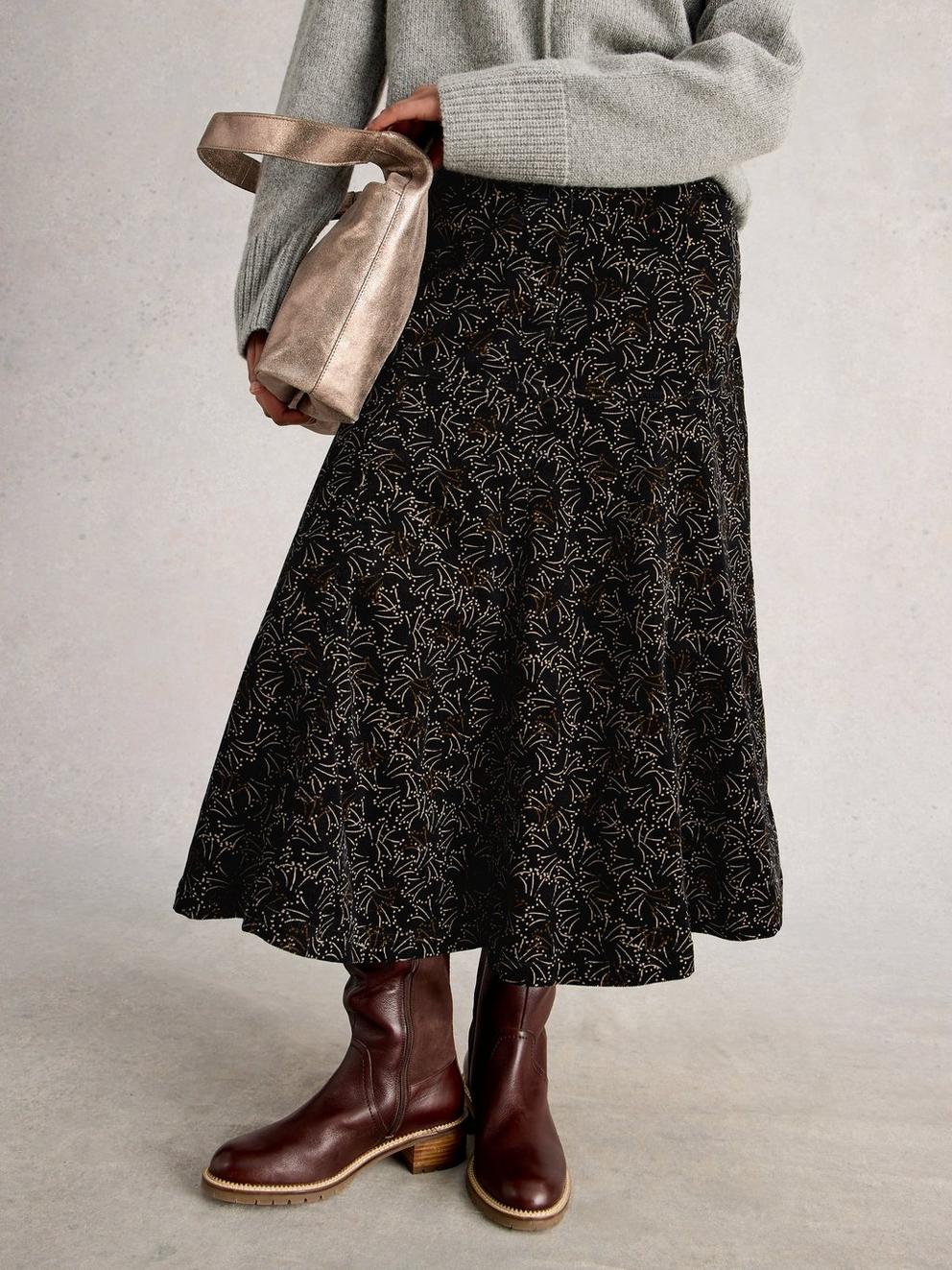 Quinn Cord Midi Skirt in BLK PR - MODEL DETAIL