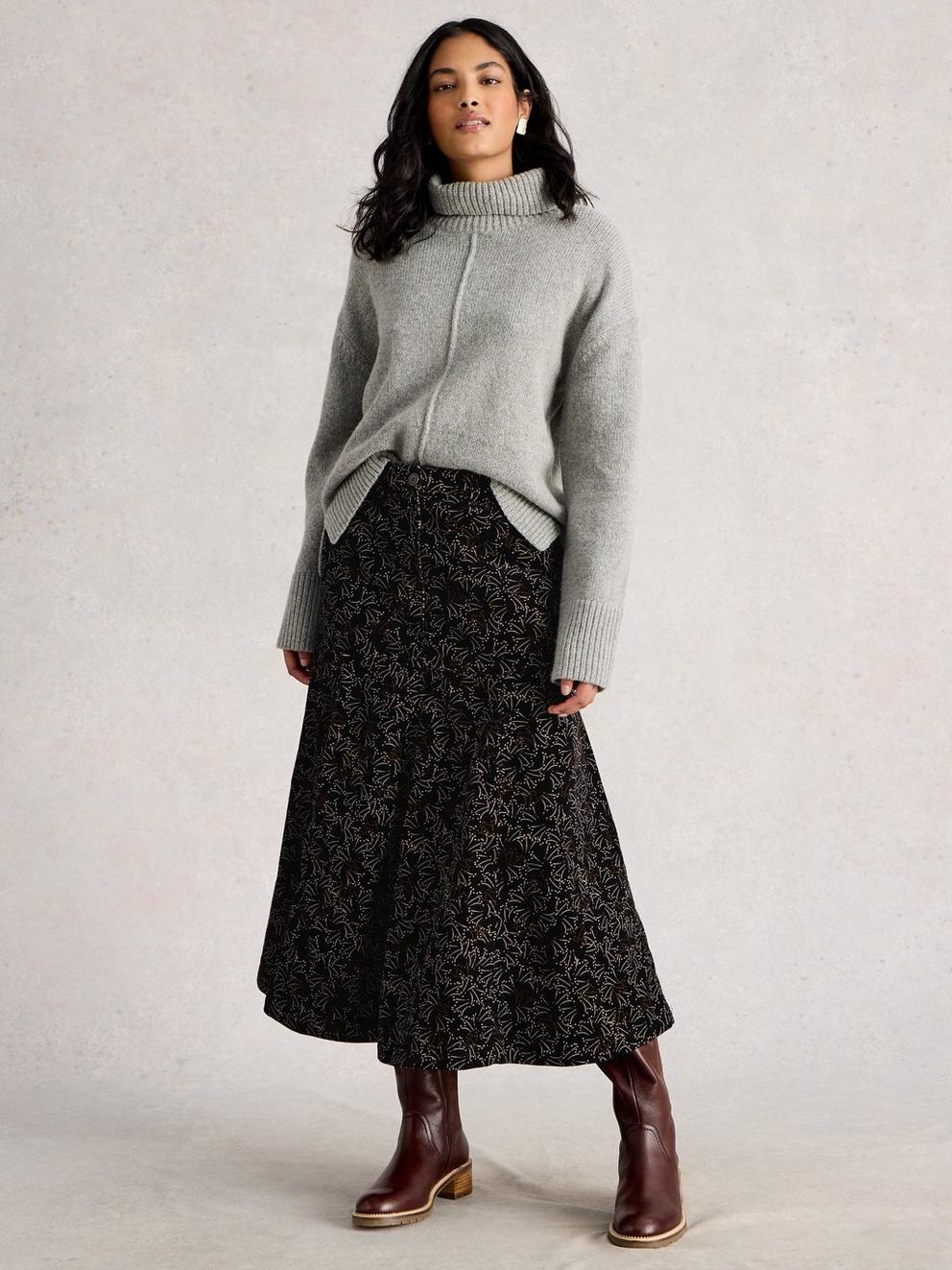 Quinn Cord Midi Skirt in BLK PR - MODEL FRONT