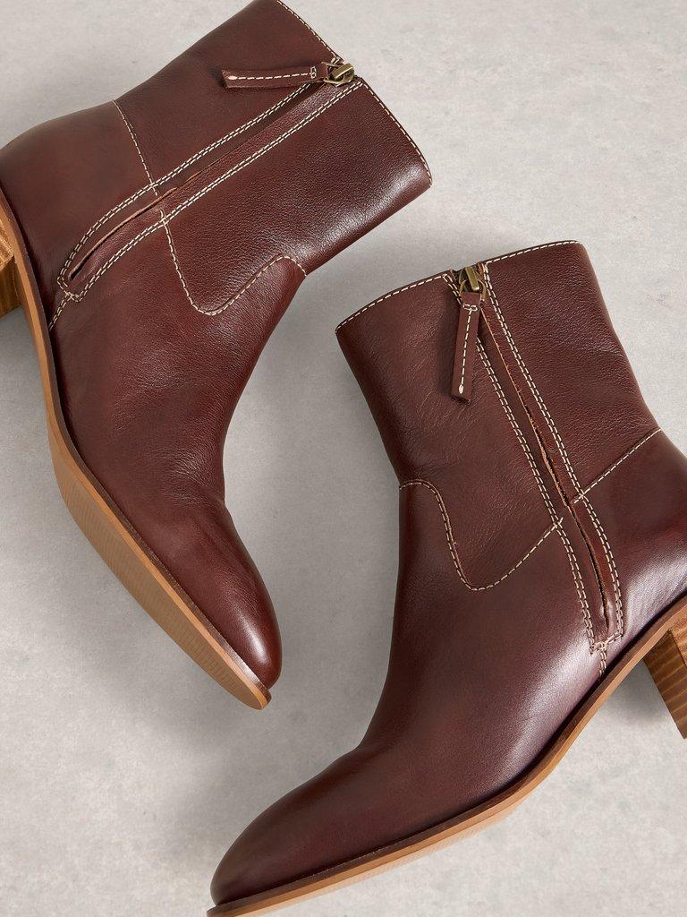 Izzy Block Heel Ankle Boot in DK BROWN - FLAT DETAIL