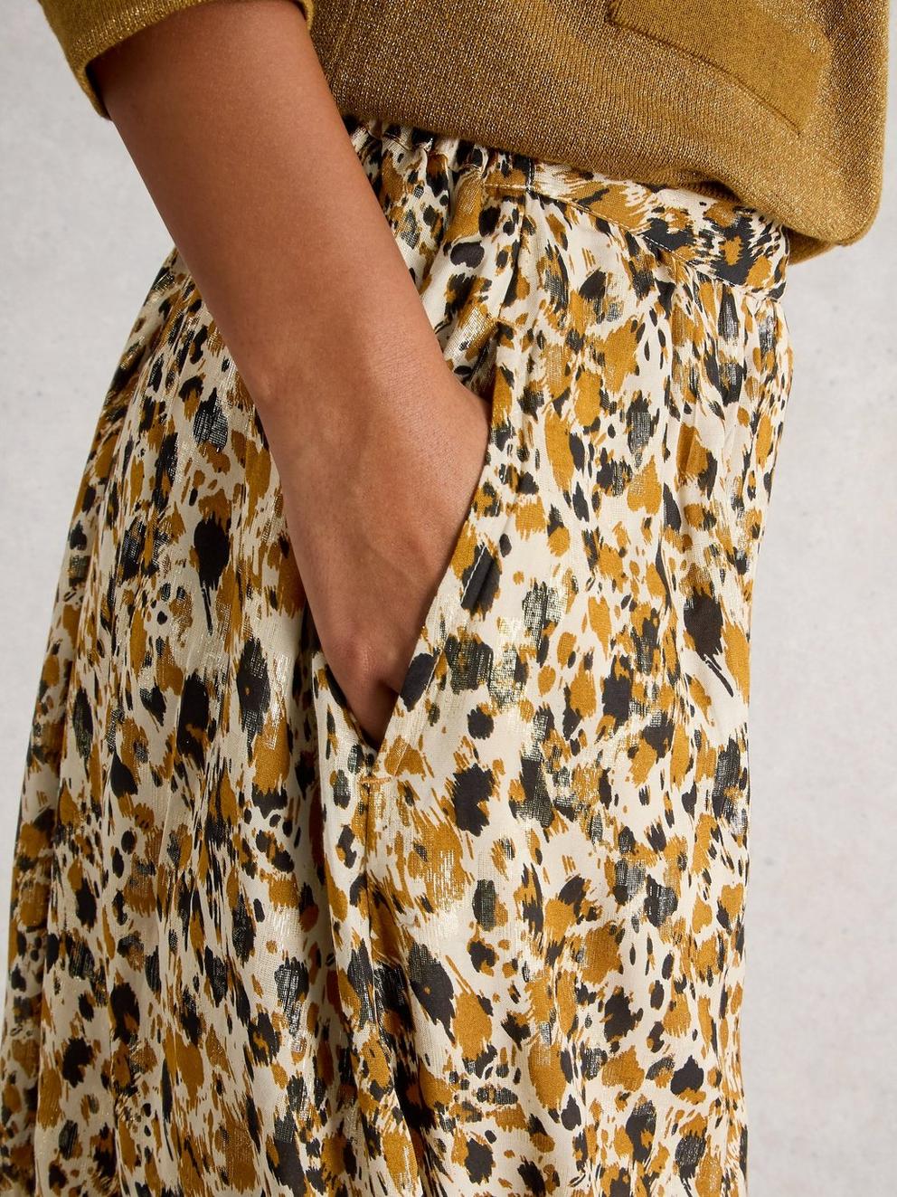 Ari Metallic Skirt in CHART MLT - MODEL DETAIL