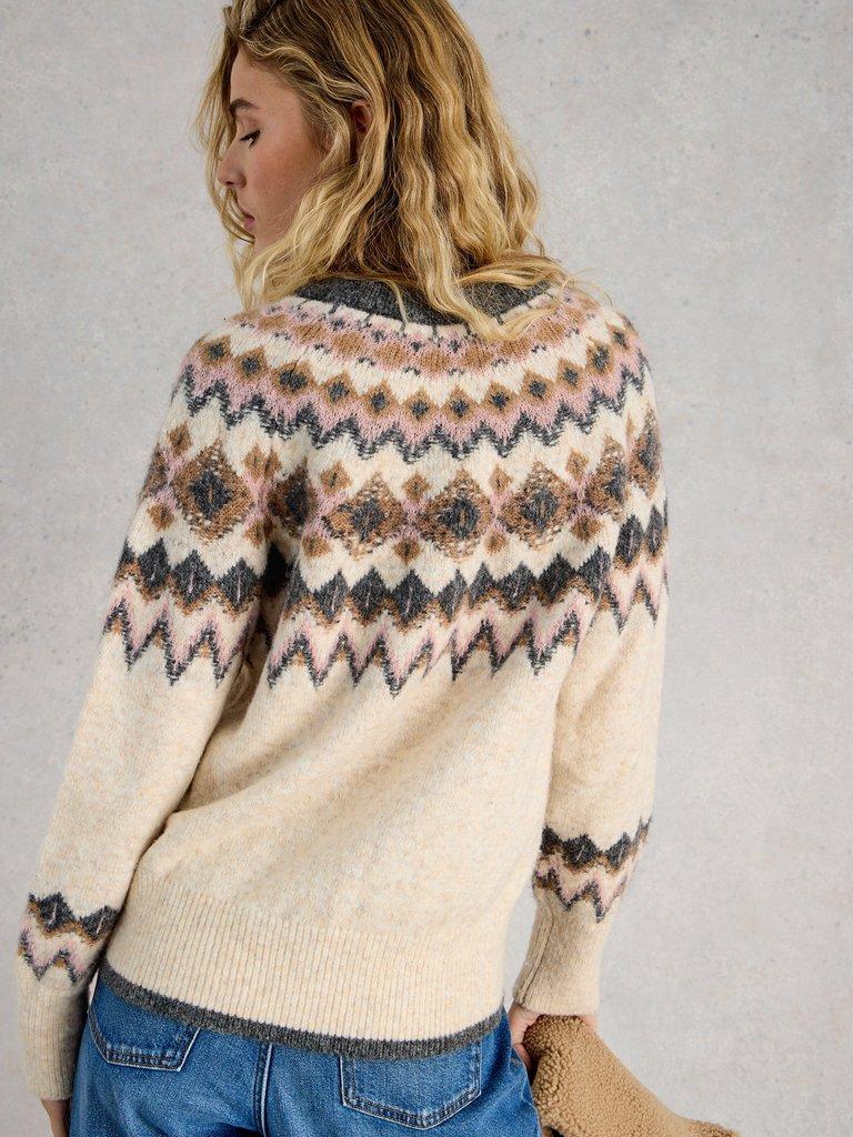 ARCTIC FAIRISLE JUMPER in NAT MLT - MODEL BACK