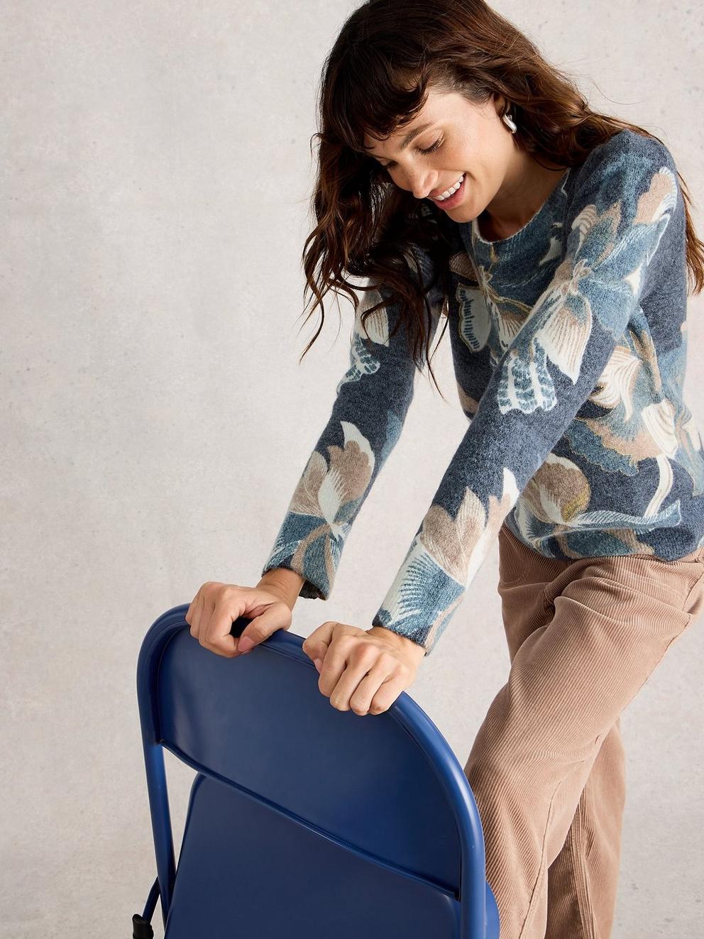 JODIE PRINTED FOIL JUMPER in NAVY PR - MODEL DETAIL