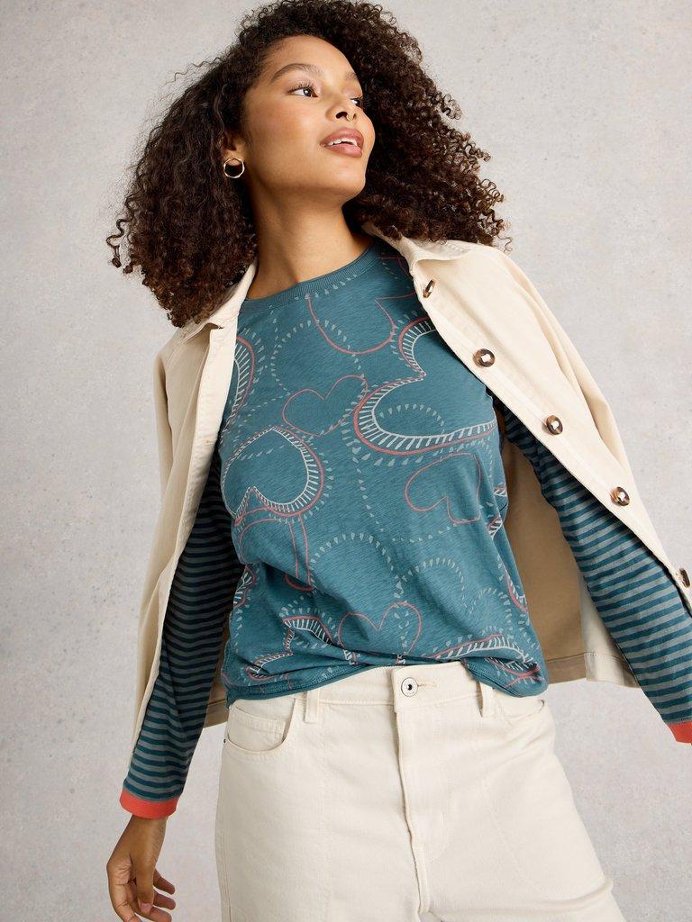 CLARA LONG SLEEVE CREW NECK TEE in BLUE MLT - LIFESTYLE