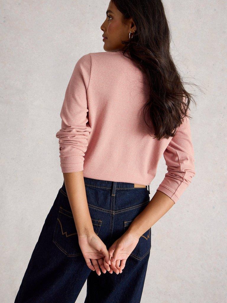 CLARA LS SPARKLE TEE in DUS PINK - MODEL BACK