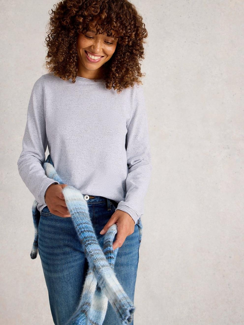 CLARA LS SPARKLE TEE in IVORY MLT - MODEL DETAIL