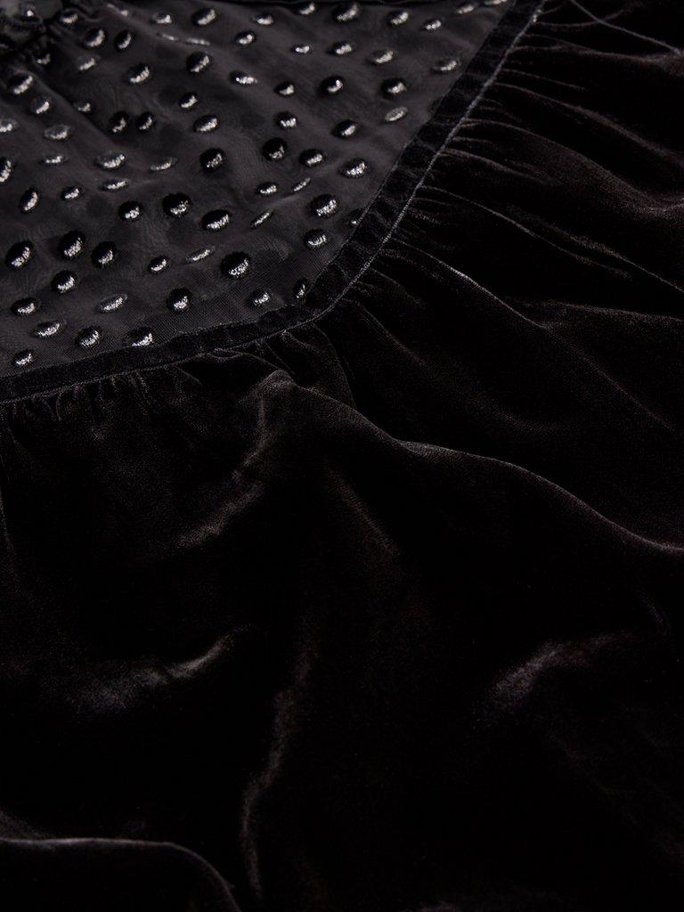 Lea Velvet Dress in PURE BLK - FLAT DETAIL