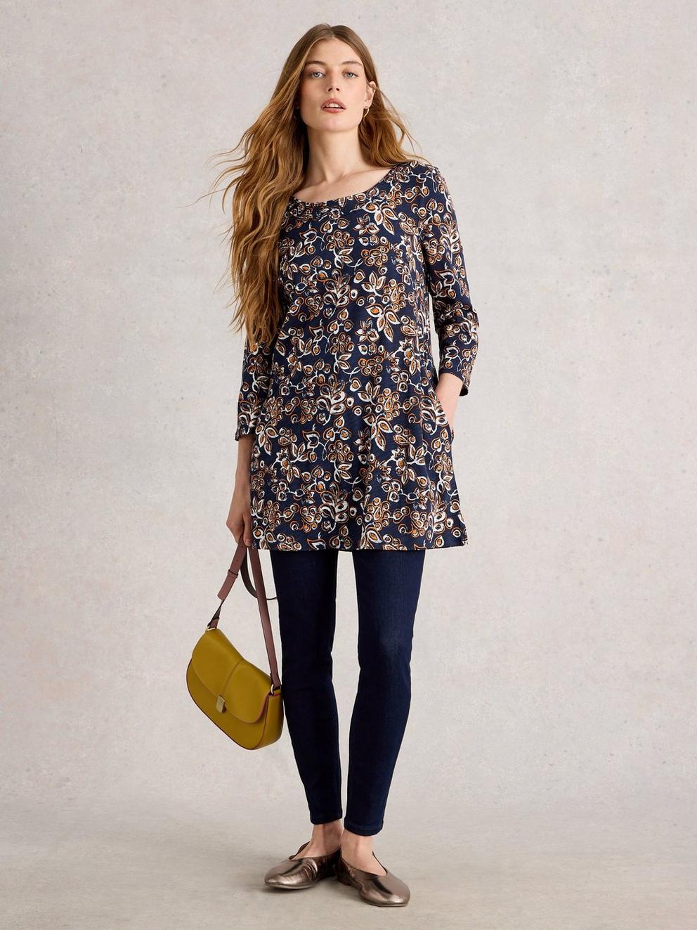 WEAVER TUNIC in NAVY PR - MODEL FRONT