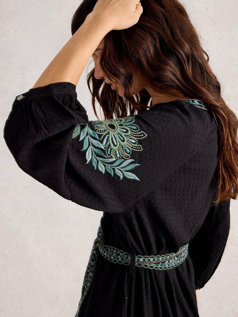 Evie Embroidered Dress in BLK MLT - MODEL DETAIL