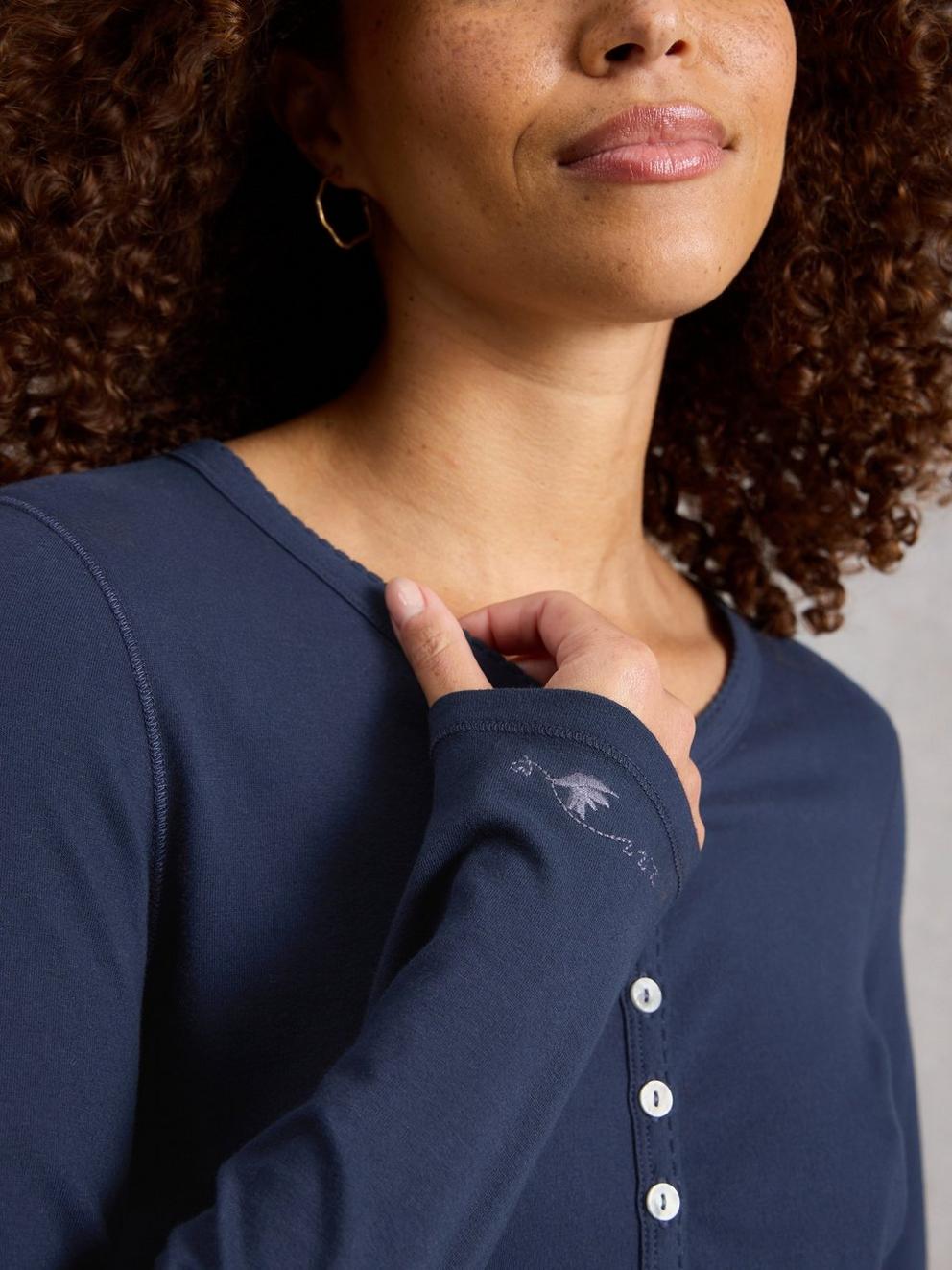 PENNY HENLEY PJ TOP in DARK NAVY - MODEL DETAIL