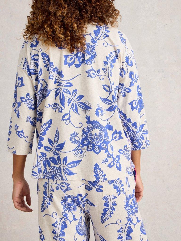 MIA PRINTED BOXY TEE in NAT MLT - MODEL BACK