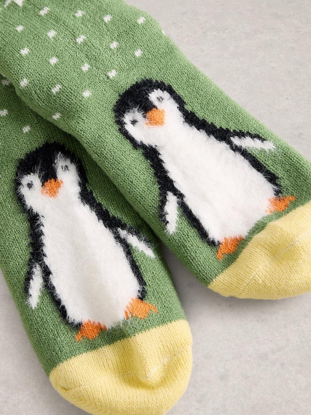 Fluffy Penguin Cabin Sock in GREEN MLT - FLAT DETAIL