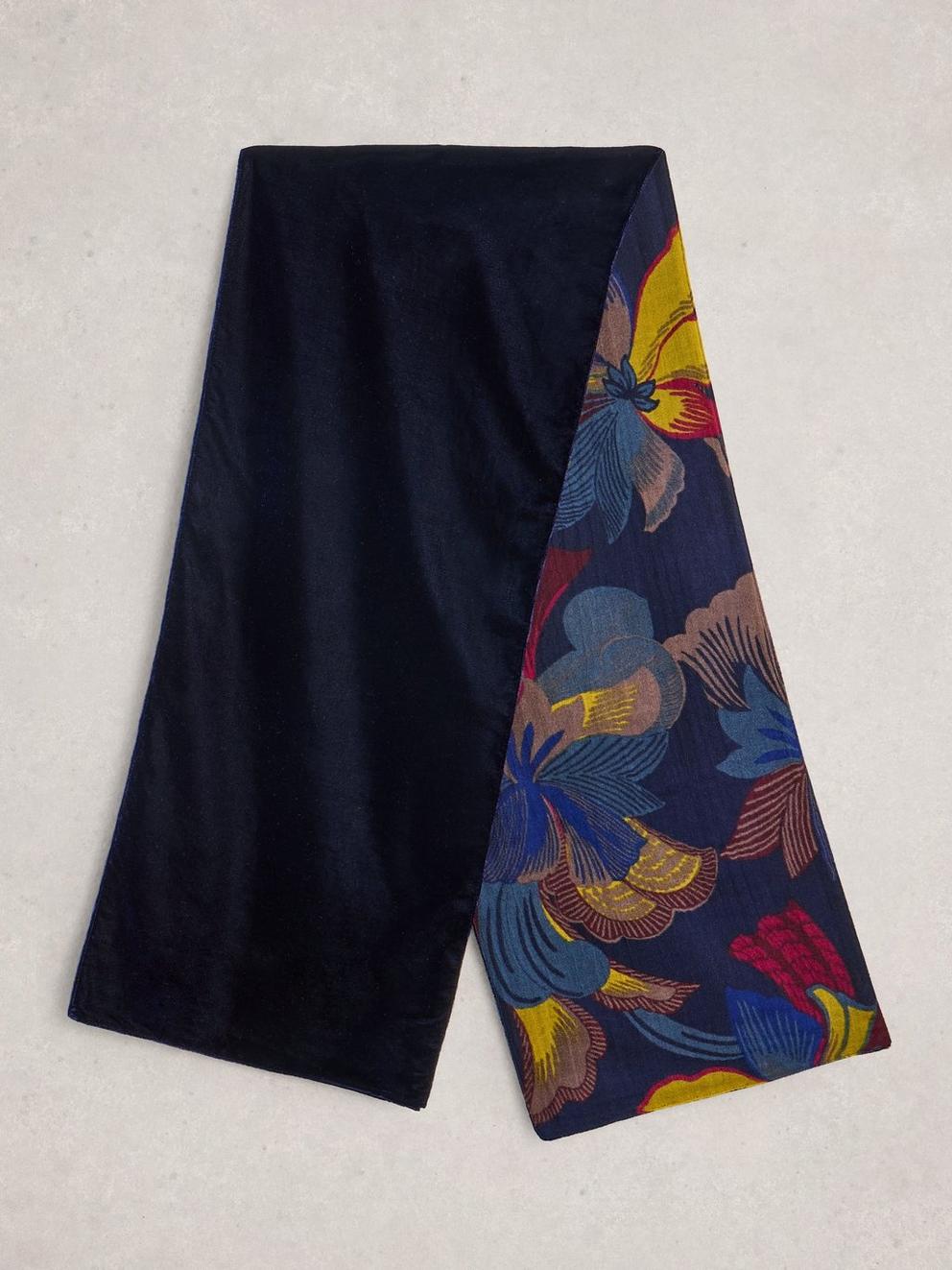 Velvet Print Scarf in BLUE PR - FLAT BACK