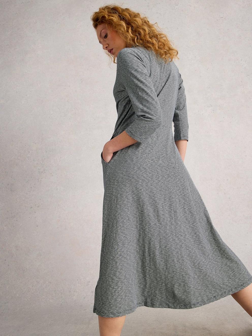 Rua Jersey Half Placket Dress in NAVY MULTI - MODEL BACK
