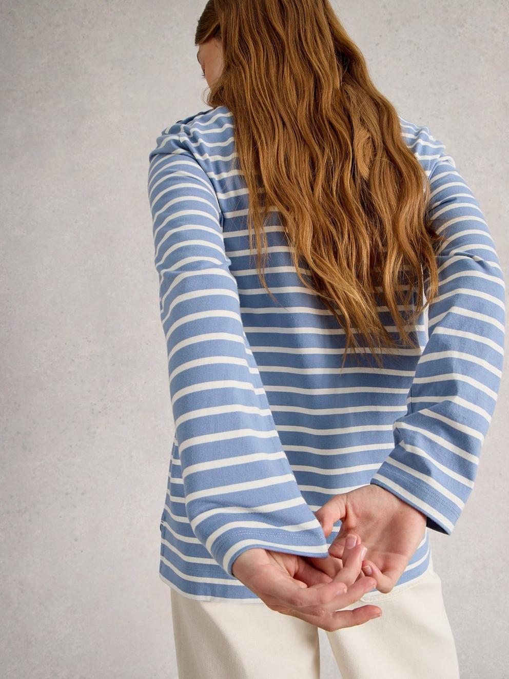 WILLOW TUNIC in BLUE MLT - MODEL BACK