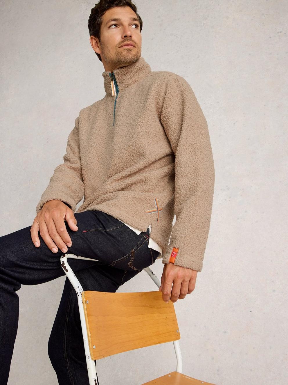 Borg Half Zip in LGT NAT - MODEL BACK