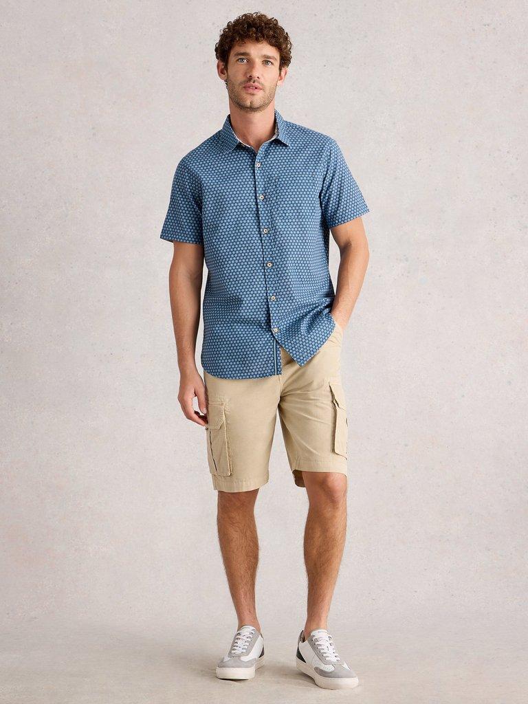 Finsbury Flower SS Print Shirt in NAVY PR - MODEL FRONT