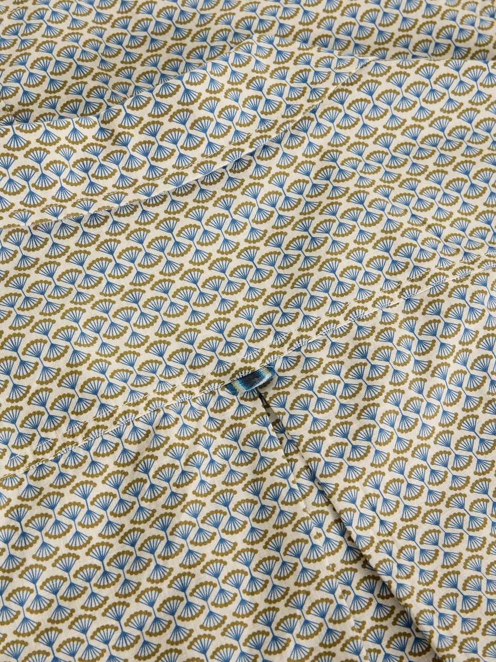 Hayle Fan SS Print Shirt in NAT PR - FLAT DETAIL