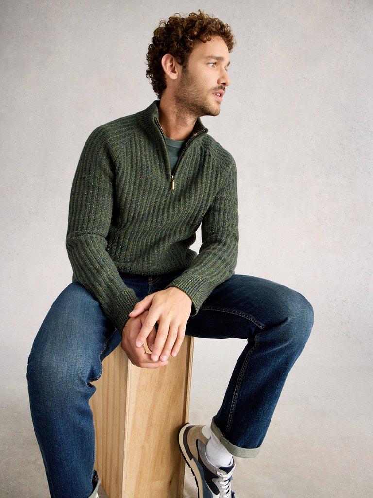 Chunky Funnel Neck in DK GREEN - LIFESTYLE