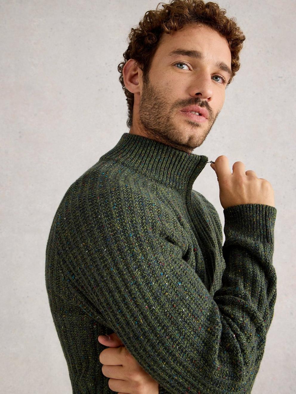 Chunky Funnel Neck in DK GREEN - MODEL DETAIL
