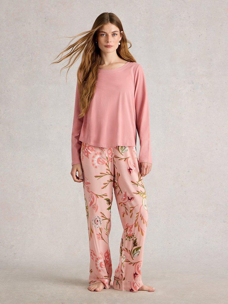 EVA PJ TOP JERSEY in LGT PINK - MODEL FRONT