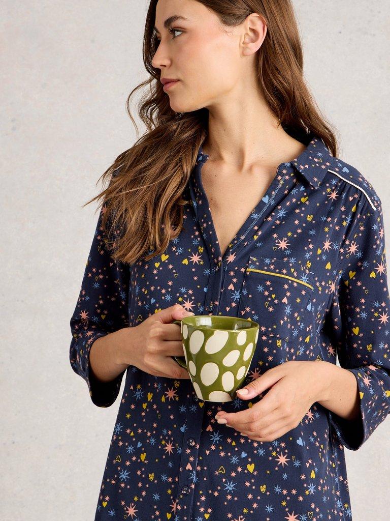 ANNIE JERSEY LONG SLEEVE NIGHTIE in NAVY MULTI - MODEL DETAIL