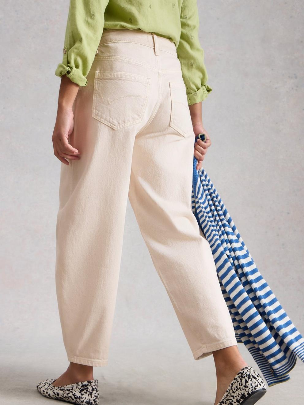 Aubrey Barrel Leg Jean  in NAT WHITE - MODEL BACK