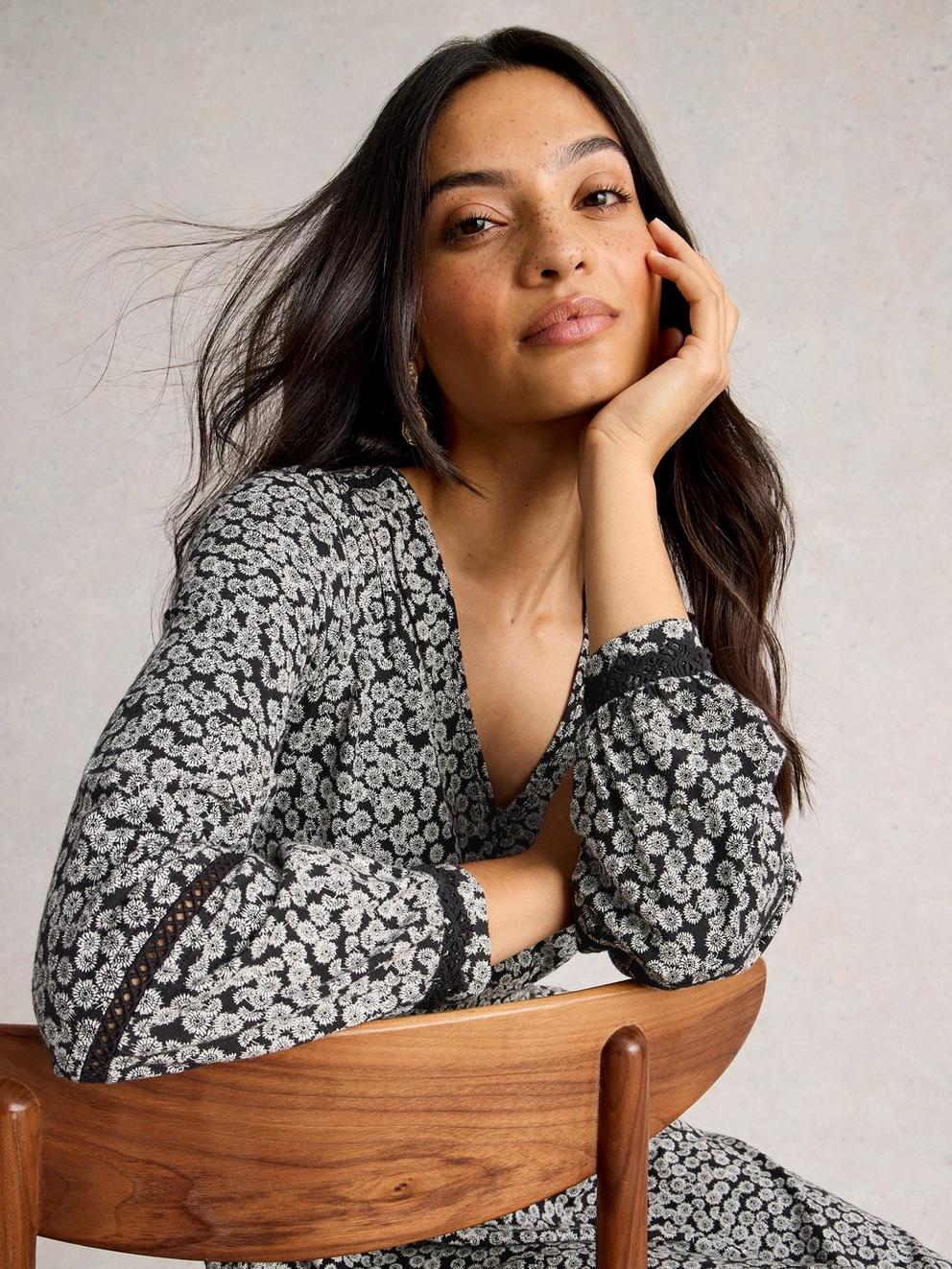 Megan Lace Jersey Dress in BLK PR - LIFESTYLE