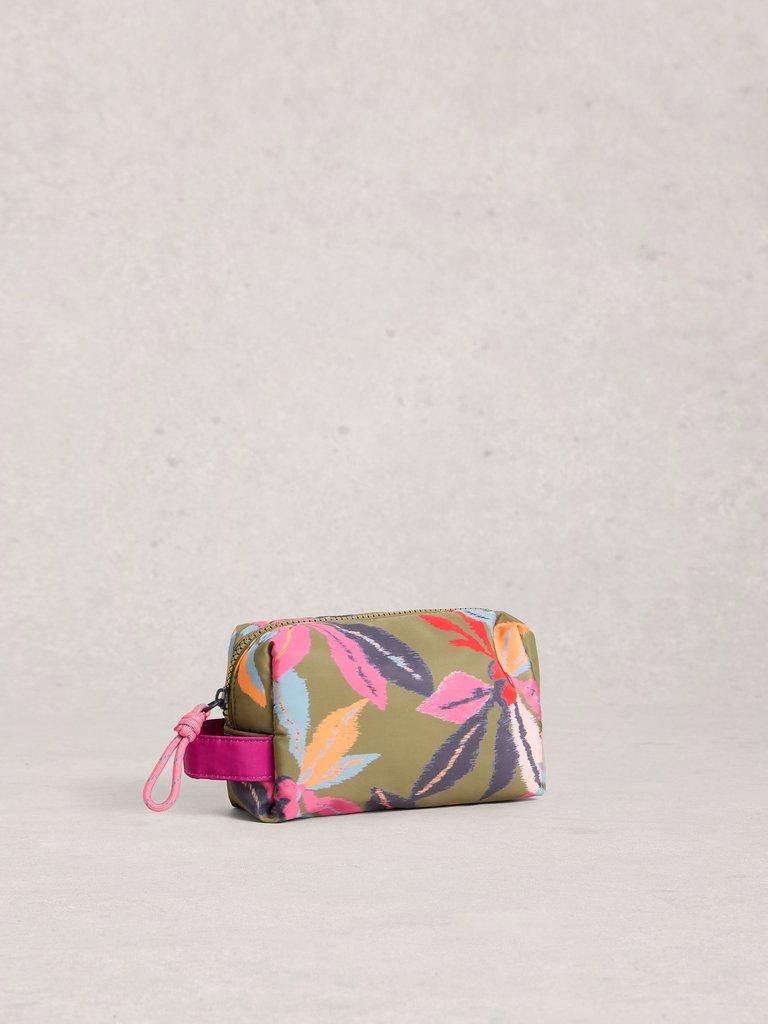 Printed Meadow Toiletry in GREEN PR - FLAT FRONT