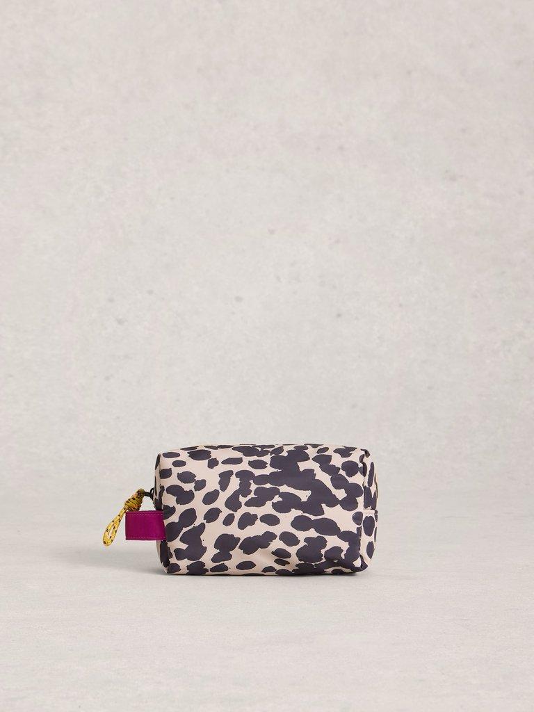 Printed Meadow Toiletry in NAT PR - LIFESTYLE