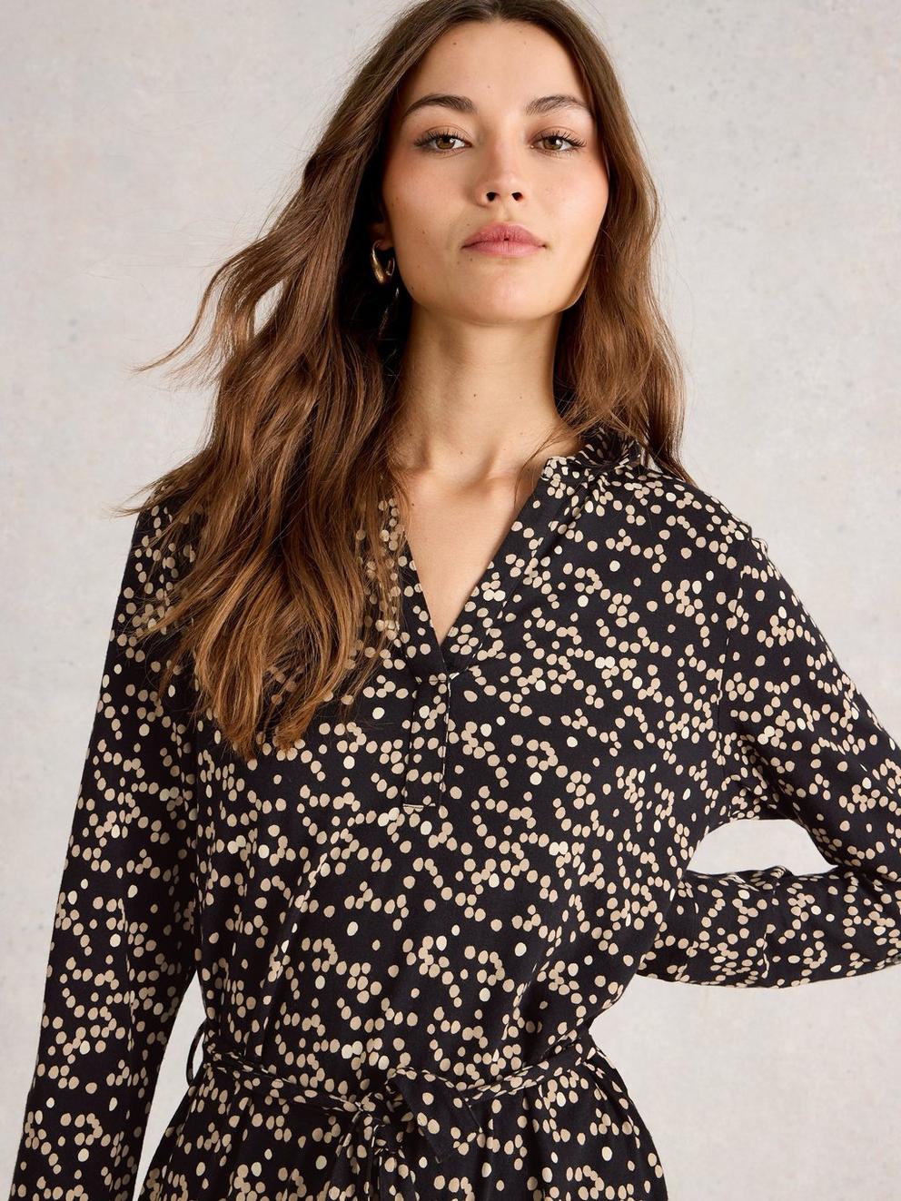 Tina Jersey Dress in BLK PR - MODEL DETAIL