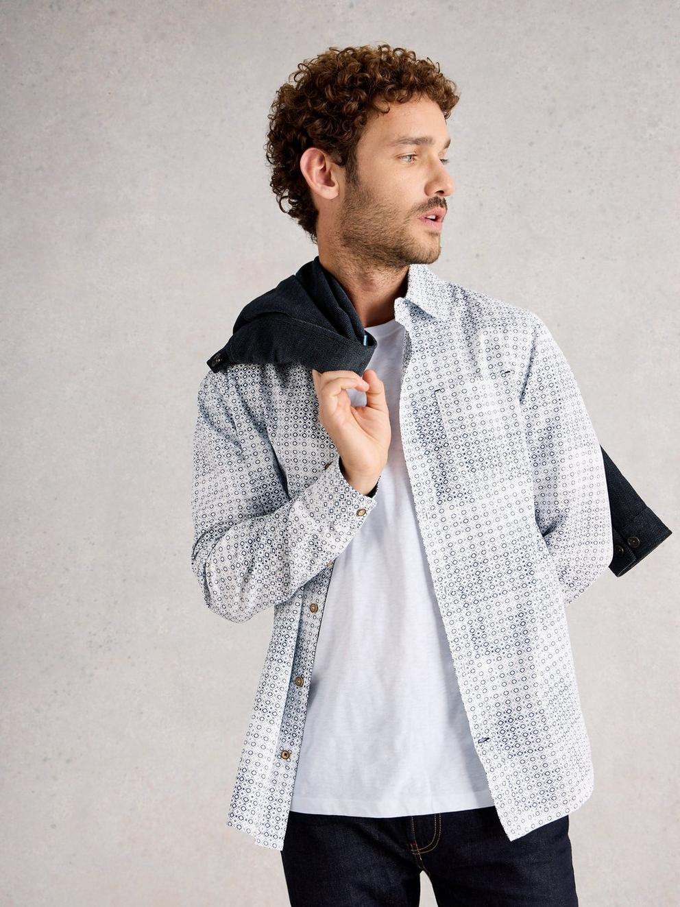 Finsbury Geo Print Shirt in BLUE PR - LIFESTYLE