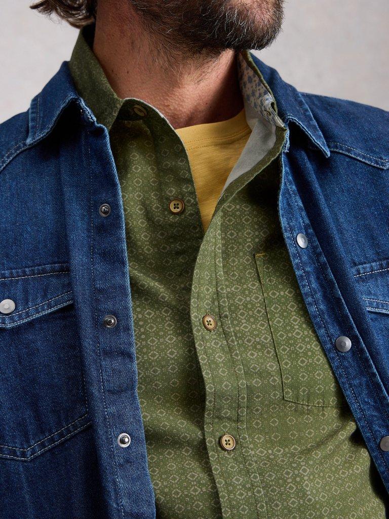 Finsbury Geo Print Shirt in GREEN PR - MODEL DETAIL