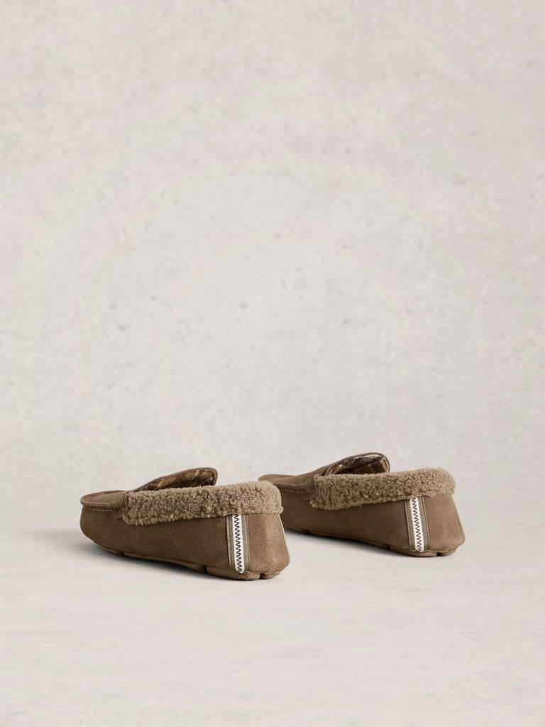 Moccasin Slipper in DK NAT - FLAT BACK