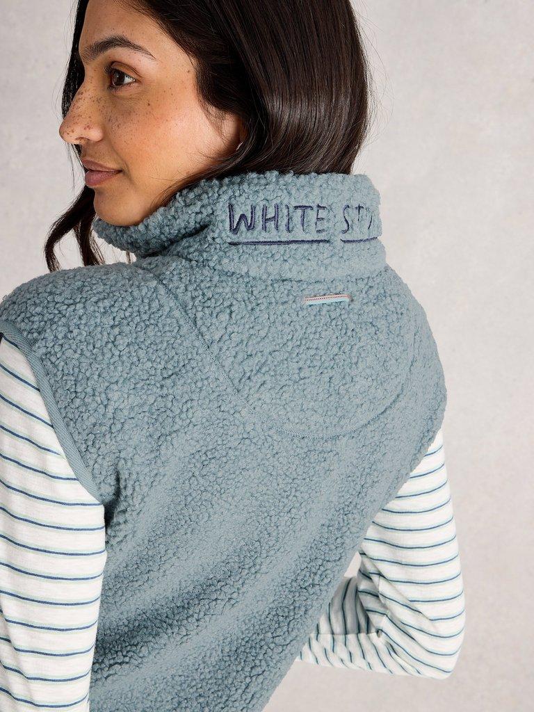 BORG ZIP THROUGH GILET in DUS BLUE - MODEL DETAIL