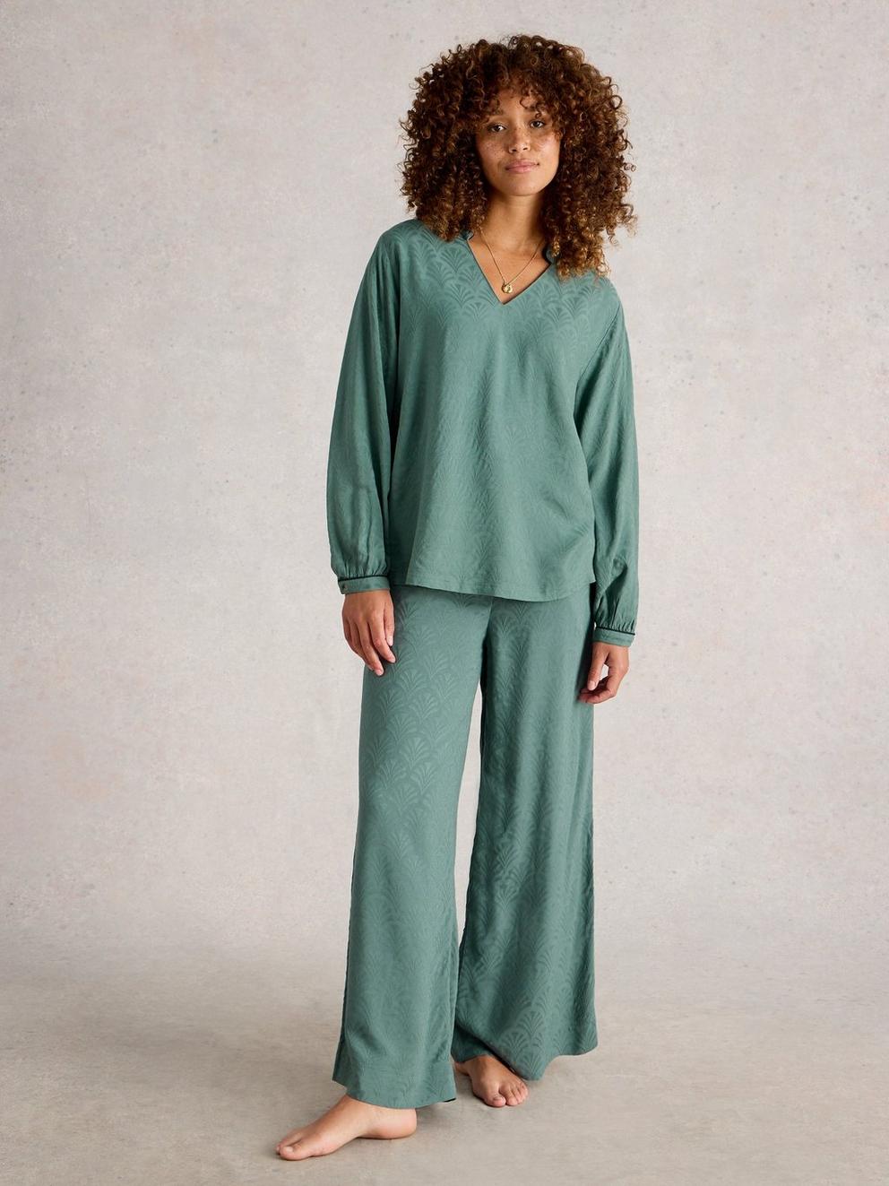 CELIA TOP in DK GREEN - MODEL FRONT