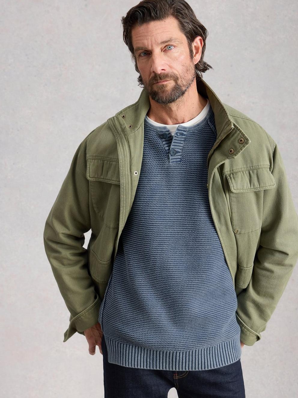 Gatley Henley in DUS BLUE - MODEL DETAIL