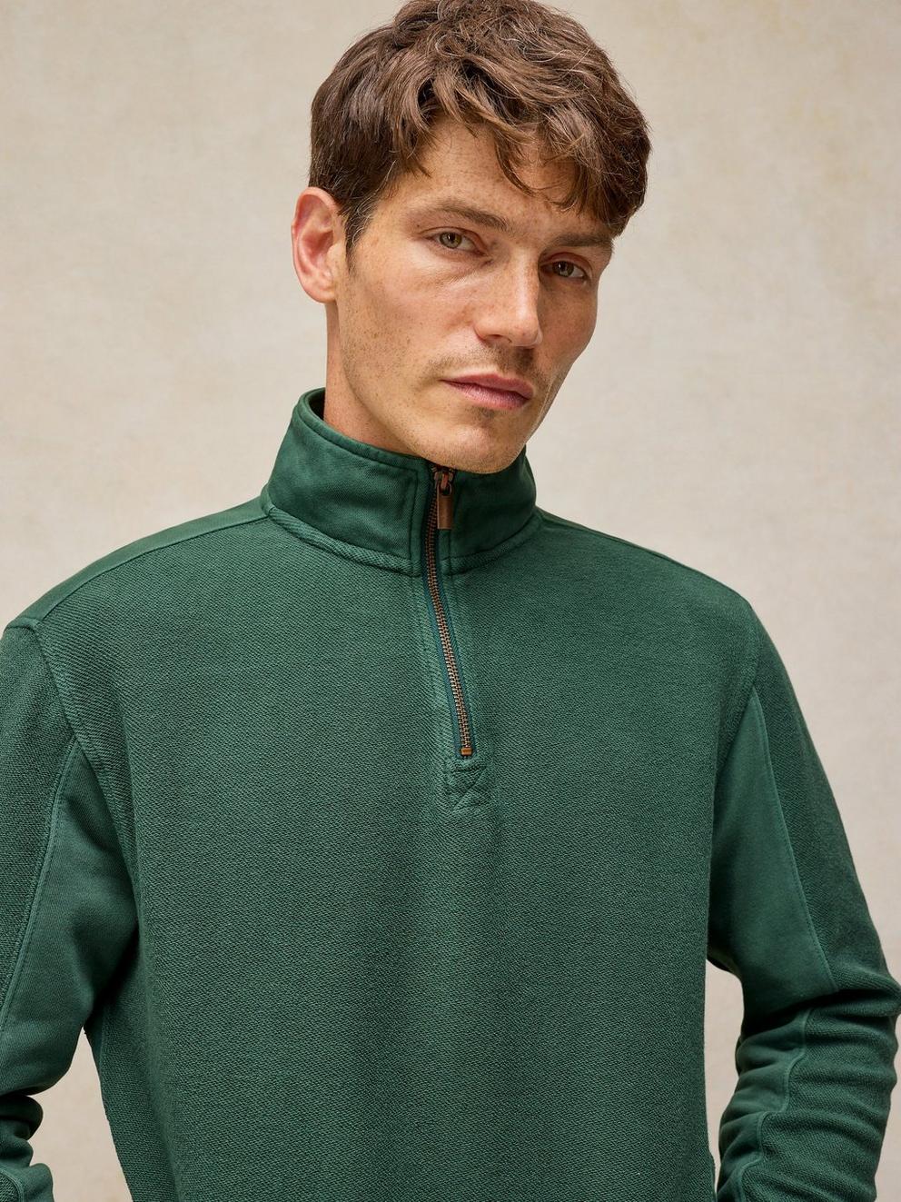Sidmouth Half Zip in DK GREEN - MODEL DETAIL