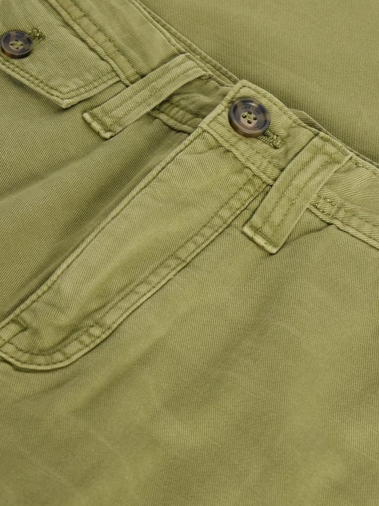 Chapman Casual Trouser in MID GREEN - FLAT DETAIL