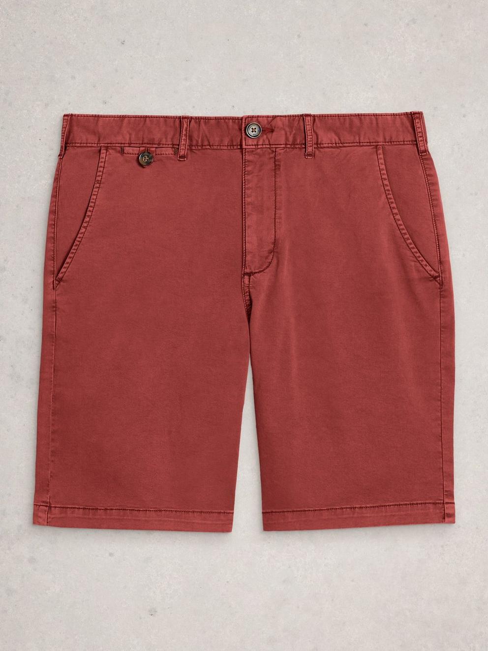 Sutton Chino Short Organic in MID RED - FLAT FRONT