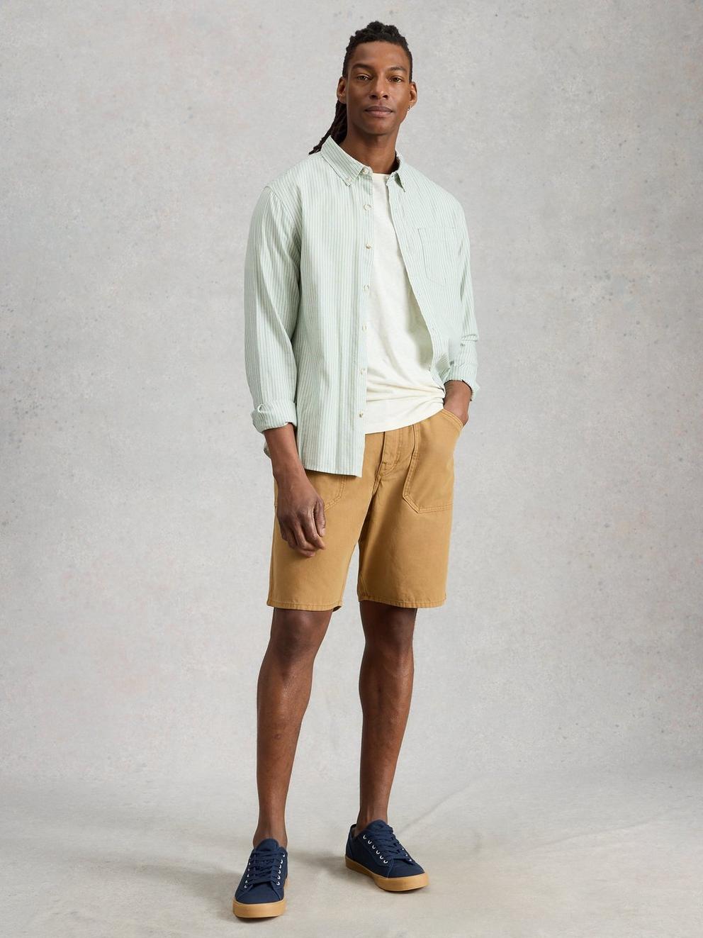 Crantock Utility Short in MID TAN - MODEL FRONT