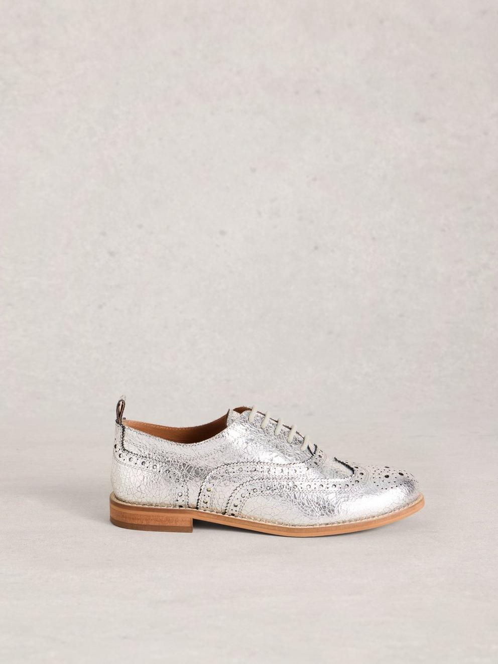 Thistle Lace Up Stitch Brogues in SLV TN MET - LIFESTYLE